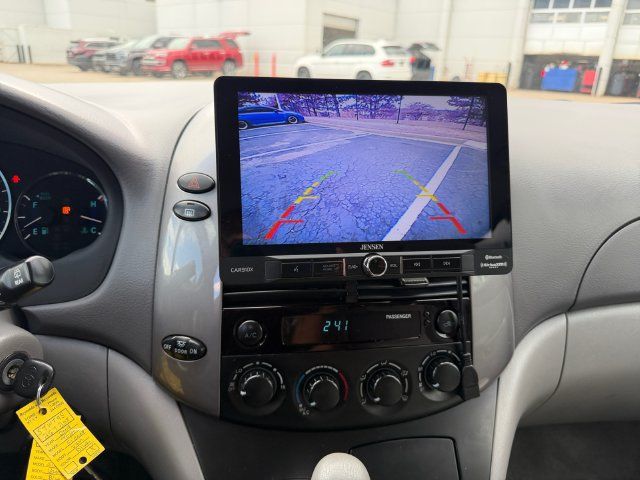 Used 2009 Toyota Sienna LE FWD image 19