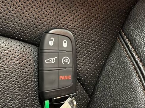 Used 2024 Jeep Compass Limited w/ Elite Group AWD/4WD image 41