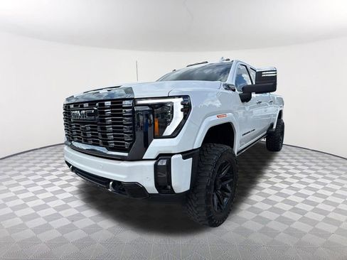 Used 2024 GMC Sierra 3500 Denali Ultimate AWD/4WD image 1