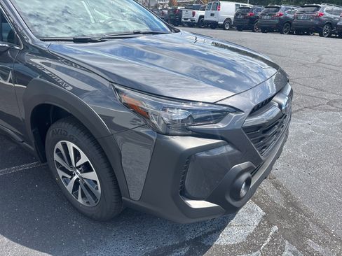 New 2025 Subaru Outback Premium image 6