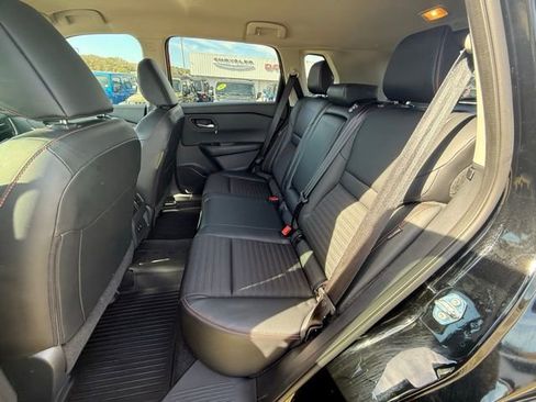 Used 2025 Nissan Rogue SV w/ Rock Creek Premium Package image 9