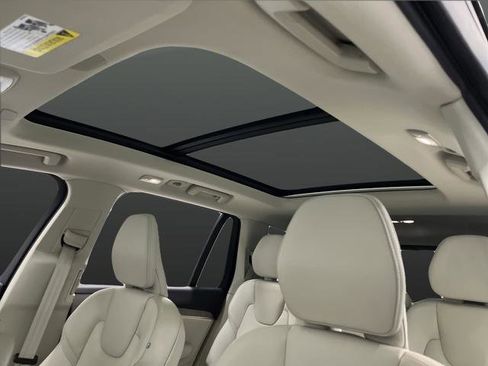 Used 2024 Volvo XC90 B6 Plus w/ Protection Package Premier image 7