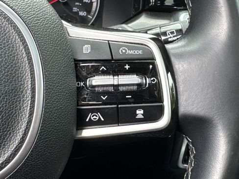 Used 2022 Kia Sorento SX image 22