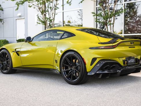 Used 2025 Aston Martin V8 Vantage Coupe RWD image 41