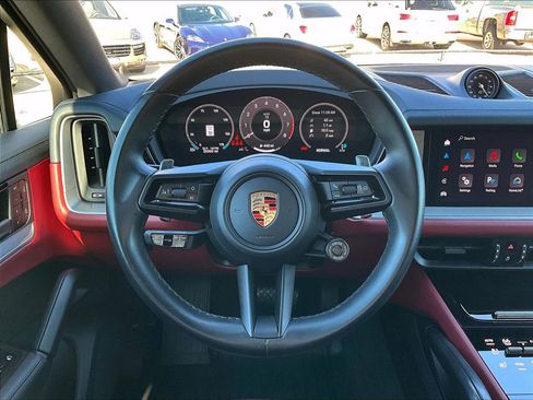 Certified 2024 Porsche Cayenne image 15