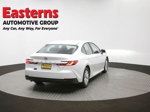 Used 2025 Toyota Camry LE FWD image 39