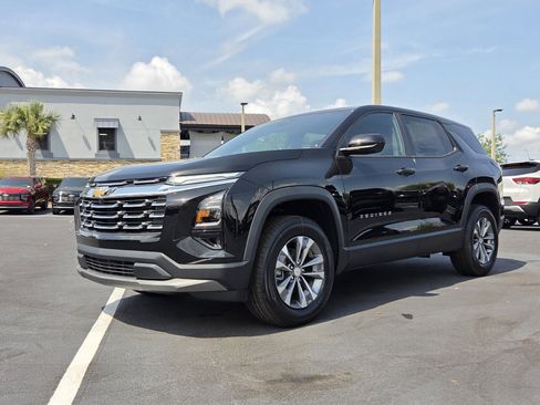 New 2026 Chevrolet Equinox LT w/ Convenience Package II image 2