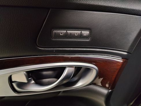 Used 2015 INFINITI Q70 L 3.7 w/ Technology Package image 23