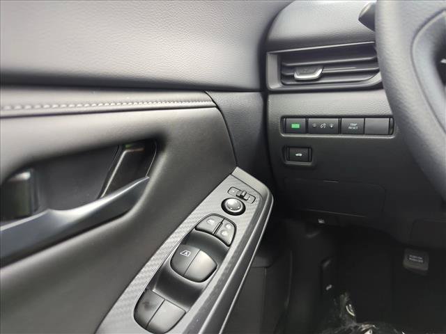Used 2025 Nissan Sentra S w/ Lighting Package FWD image 19