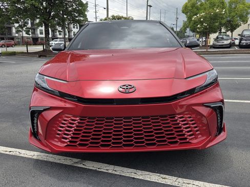 Used 2025 Toyota Camry XSE FWD image 2