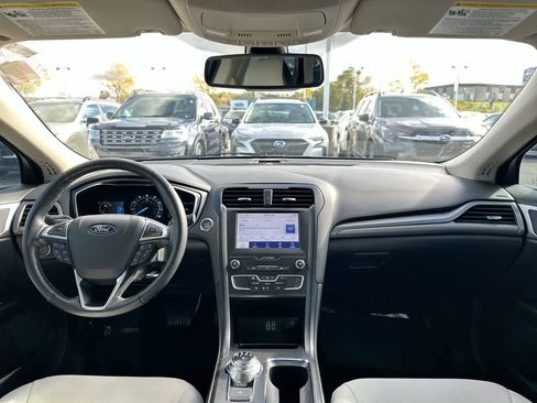 Used 2020 Ford Fusion SE w/ Equipment Group 151A image 20