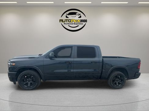 Used 2025 RAM 1500 Big Horn AWD/4WD image 4