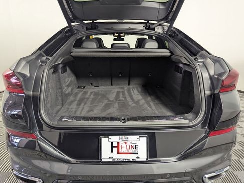 Used 2024 BMW X6 xDrive40i image 13