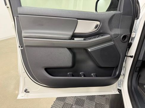New 2025 Ford Expedition Max Active RWD image 15