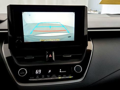 Certified 2023 Toyota Corolla LE FWD image 34