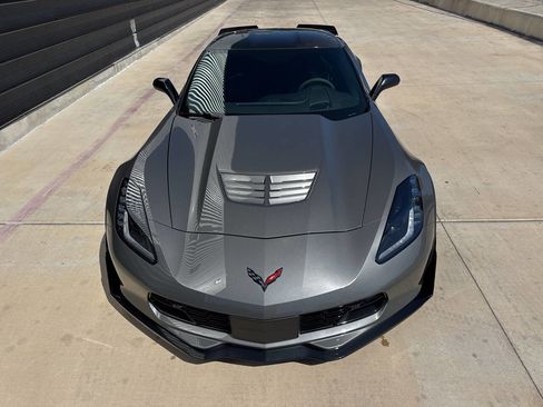 Used 2016 Chevrolet Corvette Z06 w/ 3LZ Preferred Equipment Group image 8