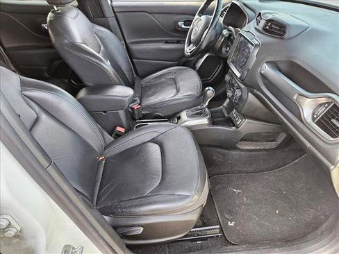 Used 2018 Jeep Renegade Limited w/ UConnect 8.4 Nav Group image 14