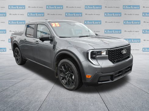 Used 2025 Ford Maverick Lariat w/ Black Appearance Package image 3