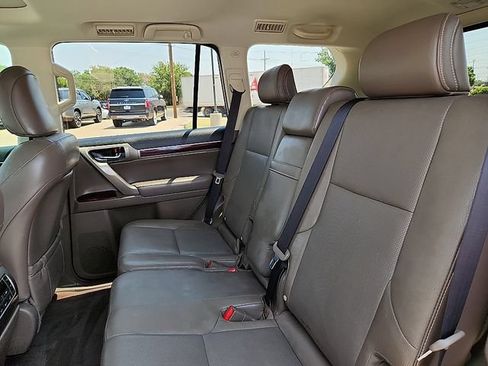 Used 2018 Lexus GX 460 Premium w/ Premium Package AWD/4WD image 9
