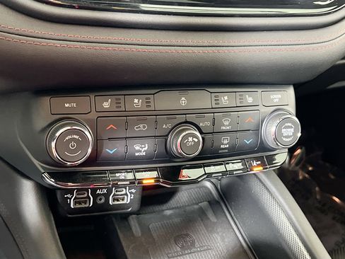 Used 2022 Dodge Durango R/T image 16