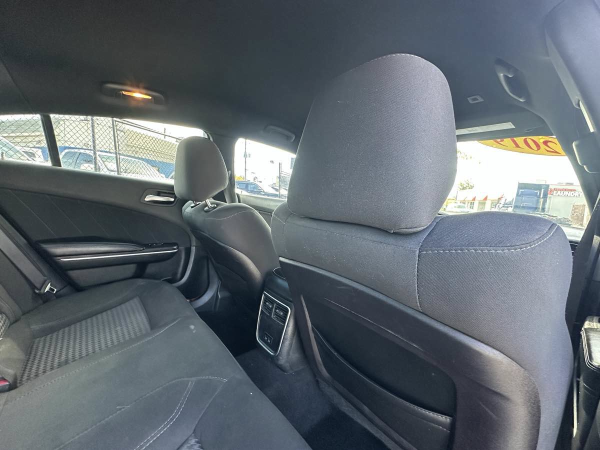 Used 2019 Dodge Charger SXT w/ Cold Weather Package AWD/4WD image 31