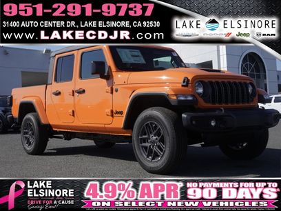 New 2025 Jeep Gladiator Sport S
