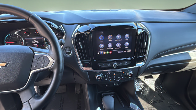 Used 2023 Chevrolet Traverse LT FWD image 11