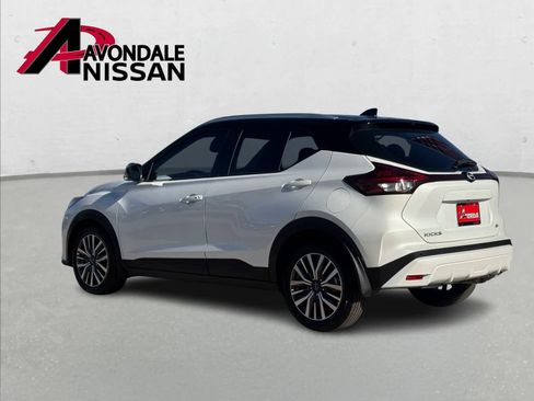 Certified 2024 Nissan Kicks SV image 4