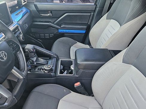 Used 2024 Toyota Tacoma TRD Sport image 10