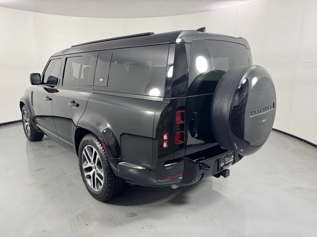 Used 2024 Land Rover Defender 130 X-Dynamic SE AWD/4WD image 8