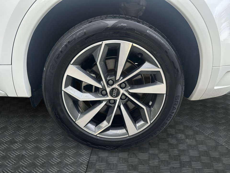 Used 2023 Audi Q5 2.0T Premium Plus AWD/4WD image 22