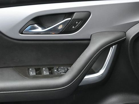 Used 2023 Chevrolet Blazer LT FWD image 16