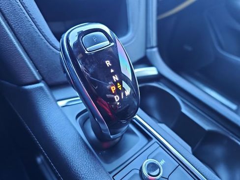 Used 2023 Cadillac XT5 Premium Luxury image 16