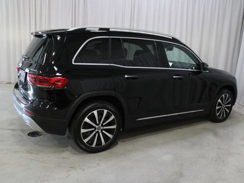 Used 2022 Mercedes-Benz GLB 250 4MATIC w/ Premium Package Lite image 32