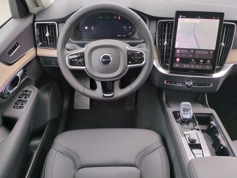 New 2026 Volvo XC90 B5 Plus image 14