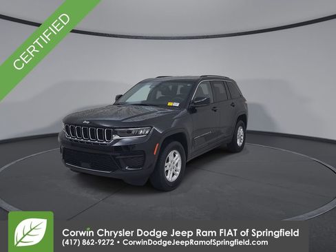 Used 2023 Jeep Grand Cherokee Laredo w/ Luxury Tech Group I AWD/4WD image 6