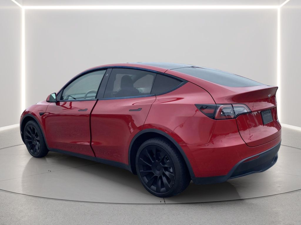 Used 2021 Tesla Model Y Long Range AWD/4WD image 3