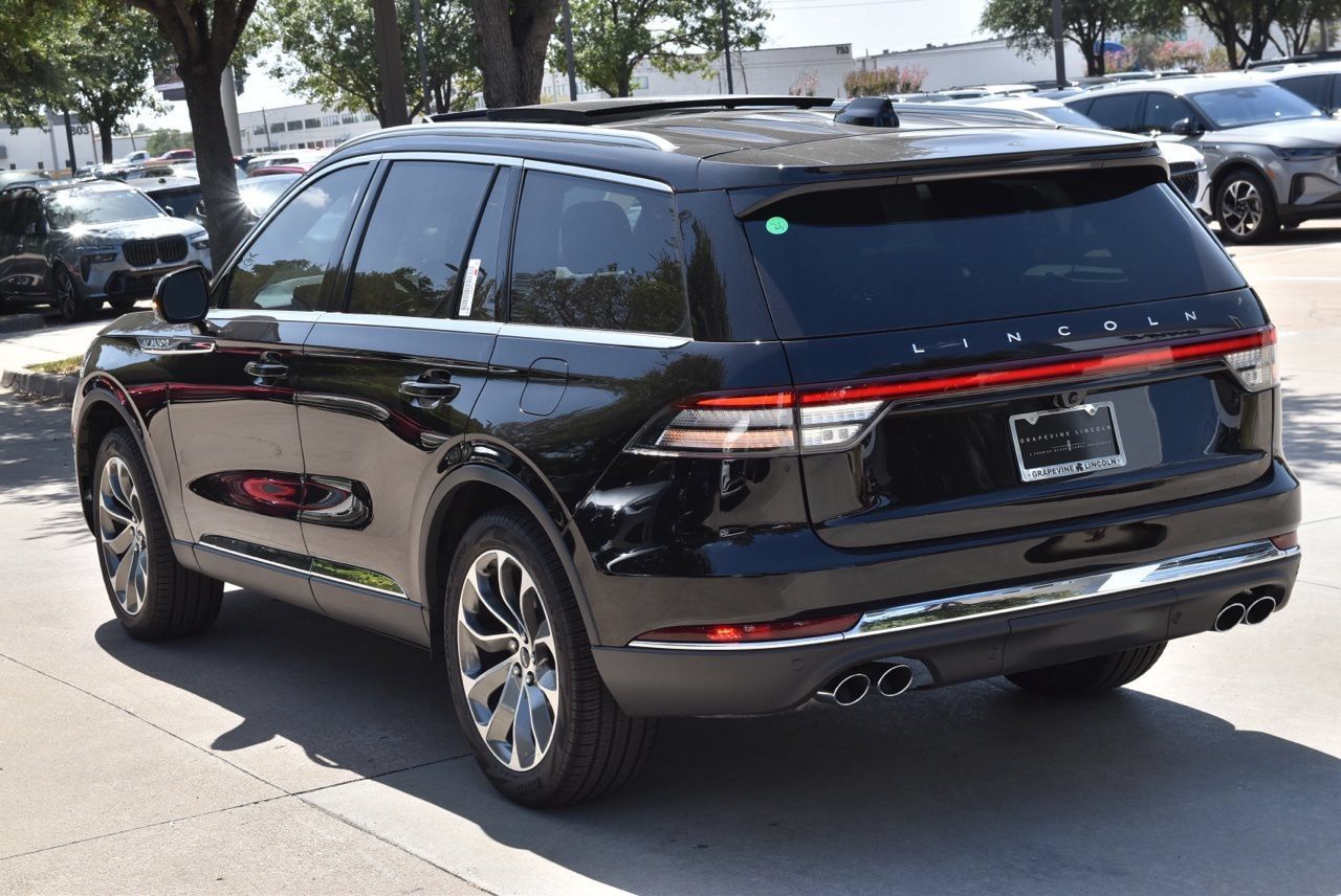 New 2026 Lincoln Aviator Reserve AWD/4WD image 9