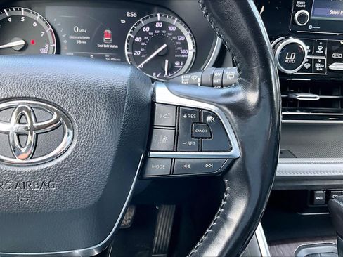 Used 2020 Toyota Highlander Limited AWD/4WD image 25