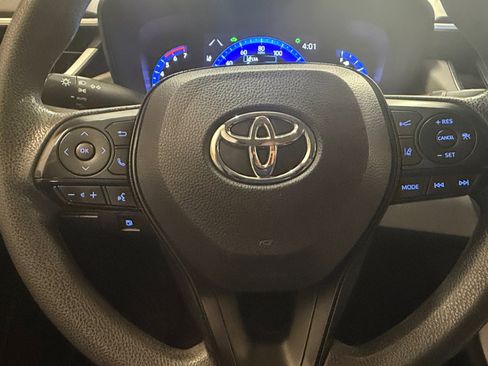 Used 2022 Toyota Corolla LE FWD image 17