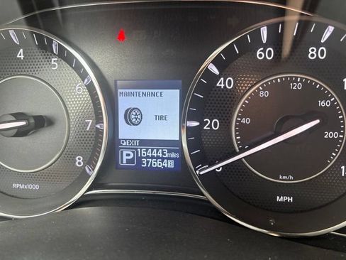 Used 2018 Nissan Armada Platinum w/ Captain Seat Package AWD/4WD image 1