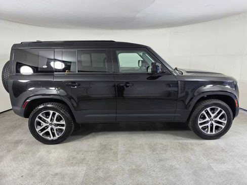 Used 2024 Land Rover Defender 110 S AWD/4WD image 3