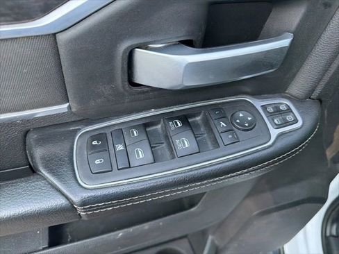 Used 2024 RAM 2500 Big Horn AWD/4WD image 19