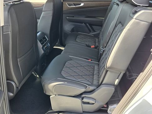 New 2026 Volkswagen Atlas SEL Premium R-Line AWD/4WD image 7