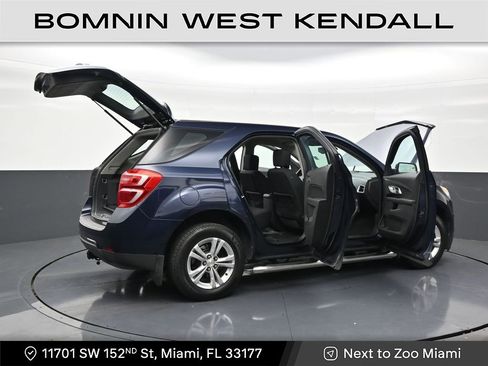Used 2017 Chevrolet Equinox LS image 28