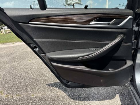 Used 2019 BMW 540i xDrive w/ Executive Package AWD/4WD image 12