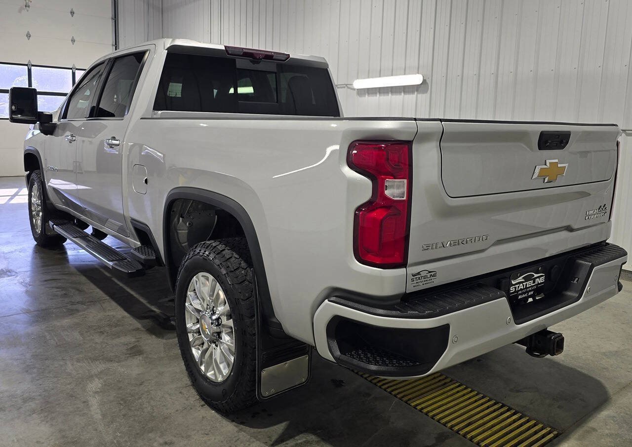 Used 2022 Chevrolet Silverado 2500 High Country AWD/4WD image 6