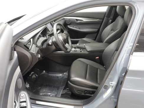 Used 2023 INFINITI QX55 Luxe w/ Cargo Package image 6