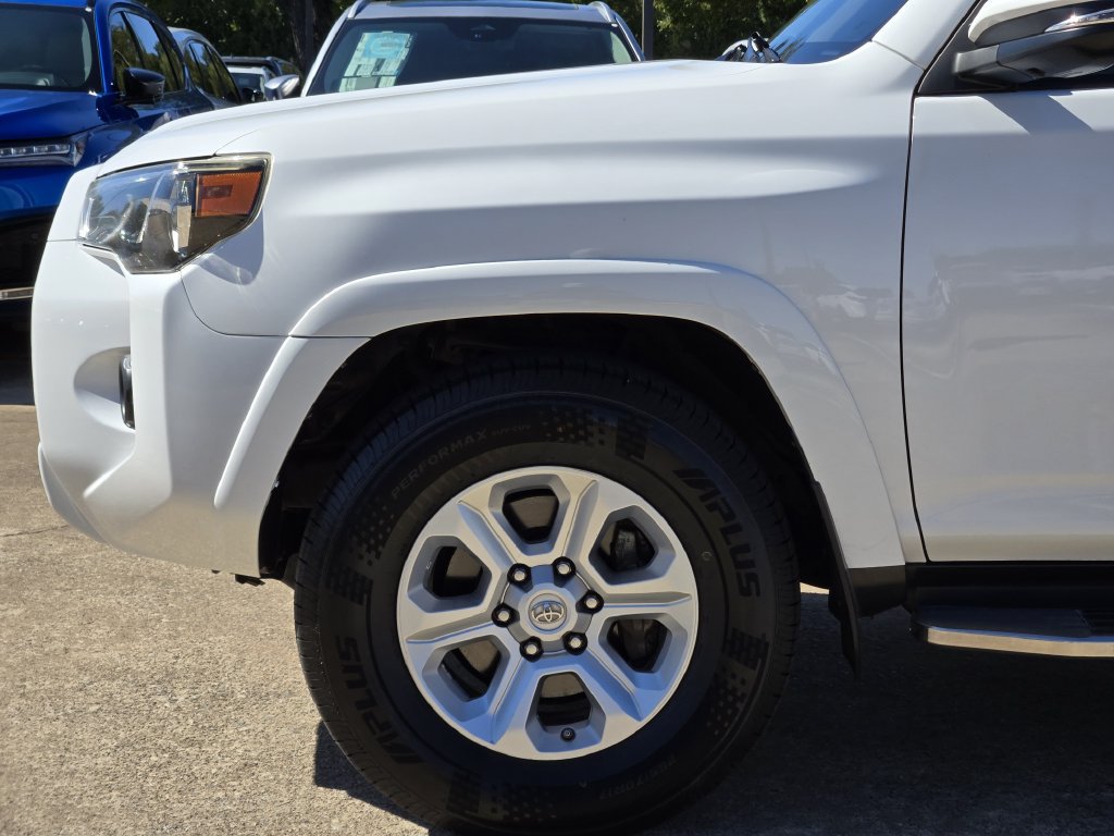 Used 2019 Toyota 4Runner SR5 Premium RWD image 13