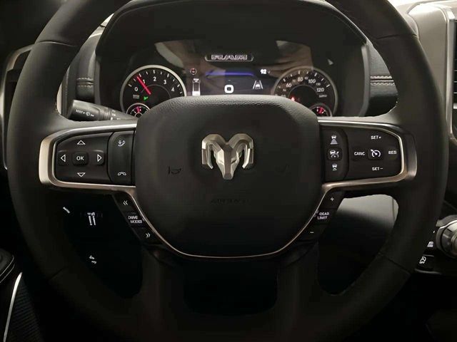 Used 2026 RAM 1500 Laramie AWD/4WD image 32